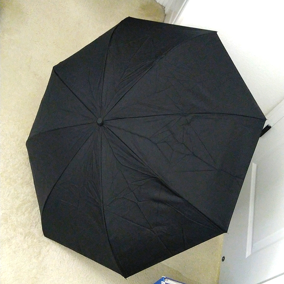 Totes Stick Reverse-Close Umbrella w/ Under-Canopy Print - Picture 3 of 5